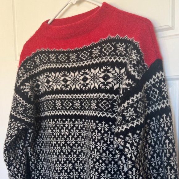 Jones New York Sweaters - Jones New York Sport 100% Lambswool Winter Sweater Icelandic Pattern